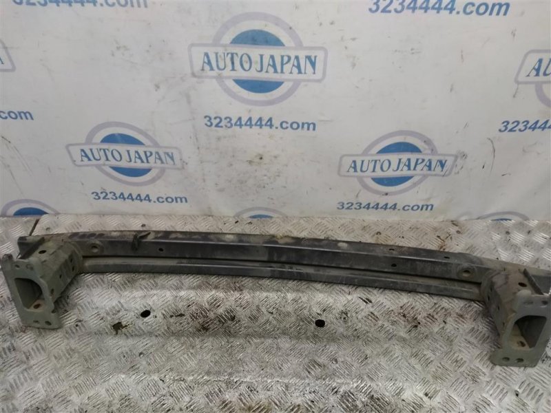 Усилитель переднего бампера TOYOTA AURIS 06-12