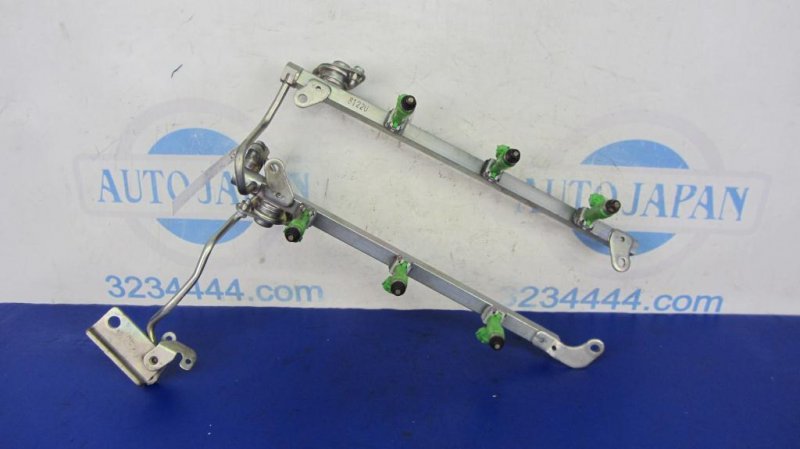 Форсунка топливная INFINITI M35/M45 04-10