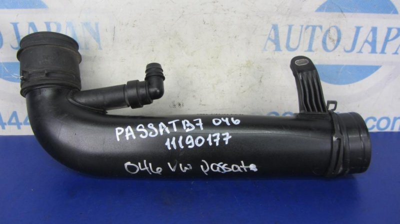 Патрубок воздушного фильтра VOLKSWAGEN PASSAT B7 11-15 2013 A32 1.8 CPRA 5C0 129 654 Б/У