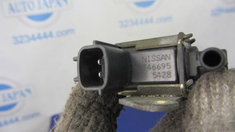 Клапан электромагнитный (вакуумный) QASHQAI 07-14 MR20 Клапан электромагнитный (вакуумный) QASHQAI 07-14 MR20