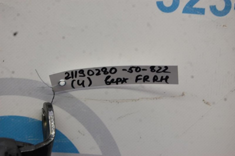 Петля двери верхняя передняя правая CAMRY 50 12-15 2012 ASV50 2.5 2ARFE Петля двери верхняя передняя правая CAMRY 50 12-15 2012 ASV50 2.5 2ARFE