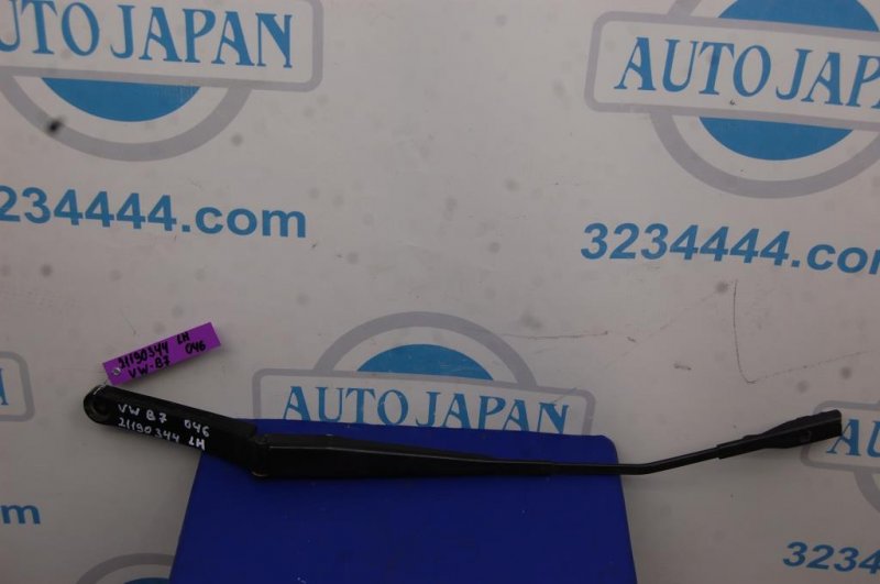 Запчасть поводок стеклоочистителя передний левый VOLKSWAGEN PASSAT B7 11-15 2013 A32 1.8 CPRA 561 955 409 B Б/У Поводок стеклоочистителя передний левый VOLKSWAGEN PASSAT B7 11-15 2013 A32 1.8 CPRA 561 955 409 B Б/У