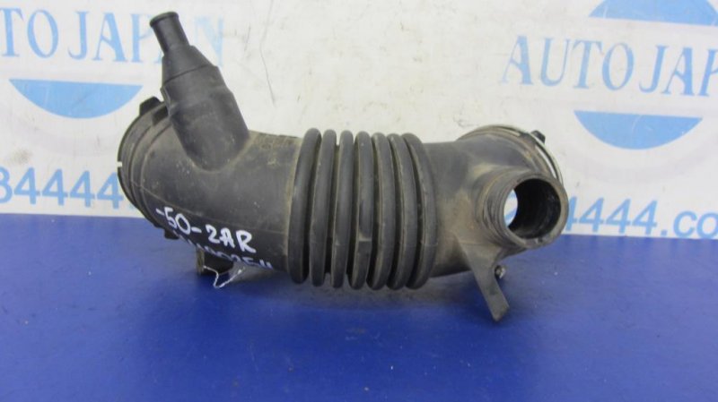 Запчасть патрубок воздушного фильтра TOYOTA CAMRY 50 12-15 2ar 17880-0V080 Б/У Патрубок воздушного фильтра TOYOTA CAMRY 50 12-15 2ar 17880-0V080 Б/У