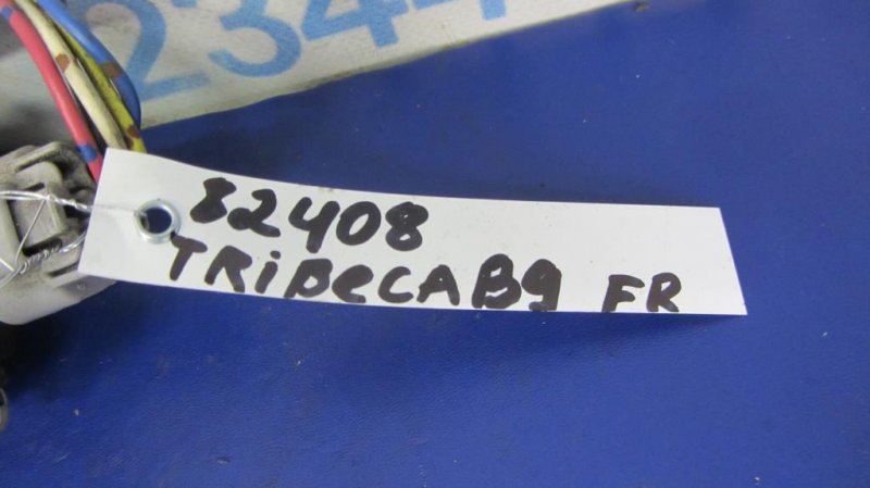 Моторчик стеклоочистителя передний TRIBECA B9 05-07