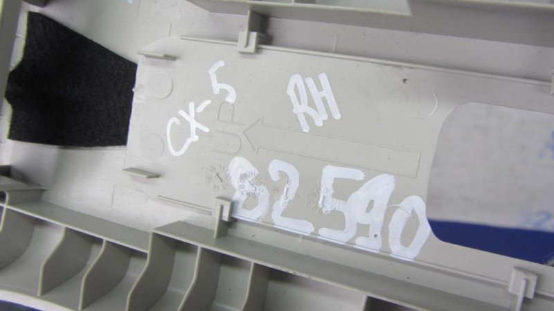 Накладка на стойку кузова CX-5 (KE) 11-17 2016 Внедорожник 2.5