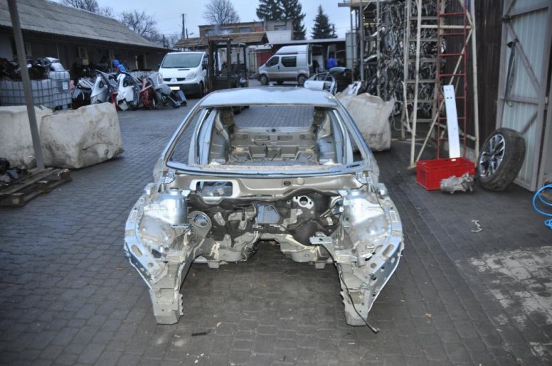 Четверть кузова передняя левый CHEVROLET VOLT 10-15