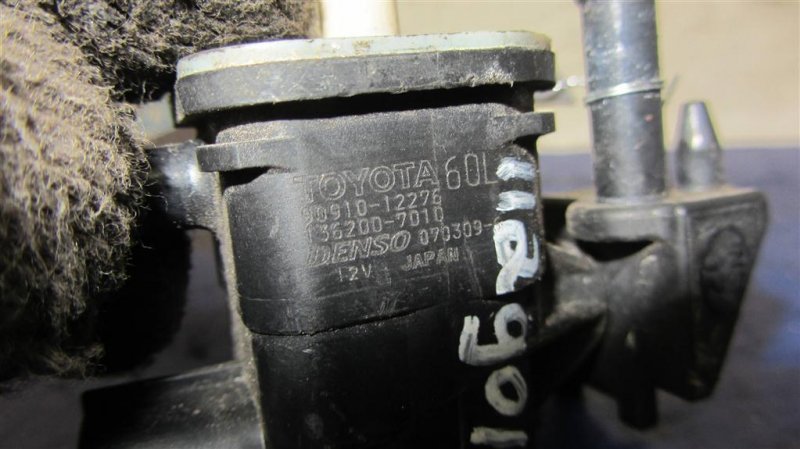 Клапан электромагнитный (вакуумный) CAMRY 40 06-11 Клапан электромагнитный (вакуумный) CAMRY 40 06-11