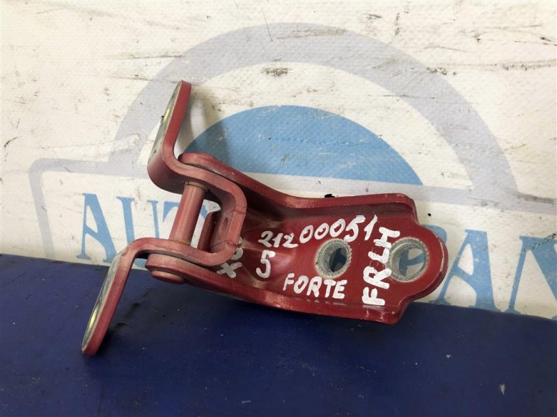 Петля двери верхняя передняя левая KIA FORTE YD 12- 2016 Седан 1.8 79310-2E000 Б/У