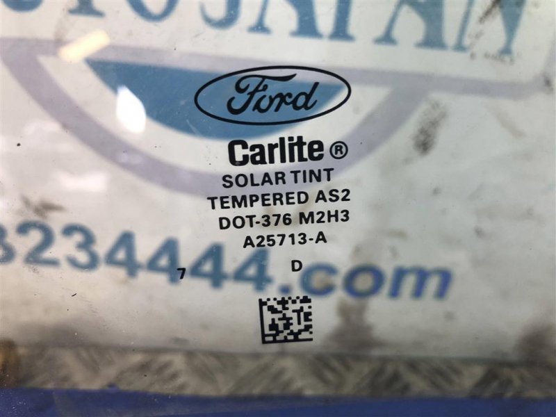 Стекло двери заднее левое FOCUS 10-18 2017 Седан 2.0 Стекло двери заднее левое FOCUS 10-18 2017 Седан 2.0