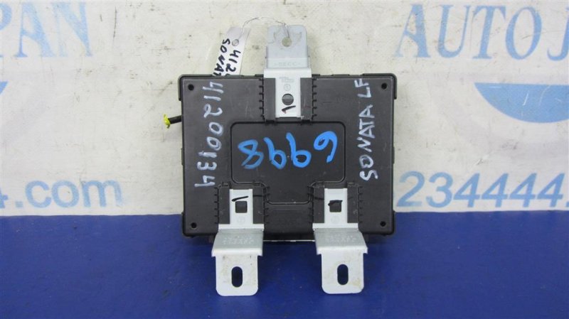 Запчасть блок комфорта HYUNDAI SONATA LF 2014- 2017 Седан 2.4 95400-C2101 Б/У Блок комфорта HYUNDAI SONATA LF 2014- 2017 Седан 2.4 95400-C2101 Б/У