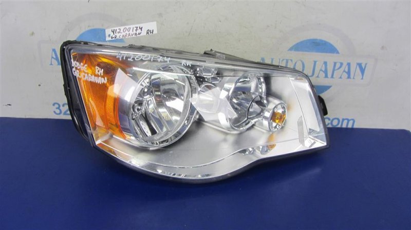 Запчасть фара передняя правая DODGE GRAND CARAVAN 08- 05113336AG Б/У Фара передняя правая DODGE GRAND CARAVAN 08- 05113336AG Б/У