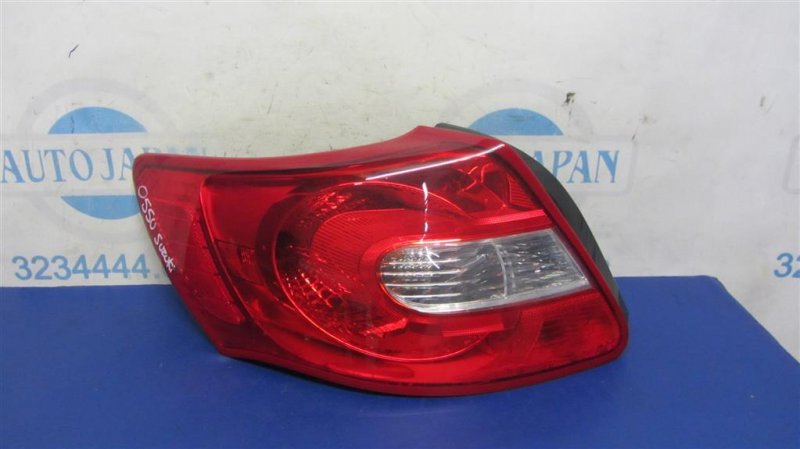 Фонарь наружный задний левый SUZUKI KIZASHI 09-14 2010 Седан 2.4 35670-57L00 Б/У