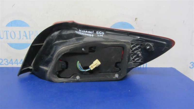 Фонарь наружный задний левый SUZUKI KIZASHI 09-14 Седан 2.4