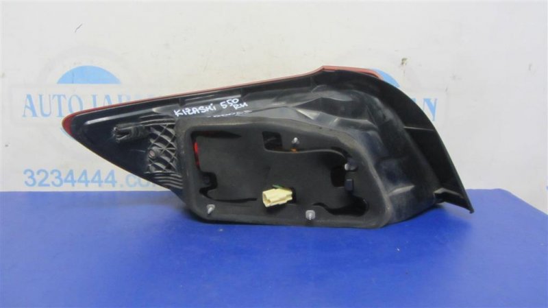 Фонарь наружный задний правый SUZUKI KIZASHI 09-14 Седан 2.4