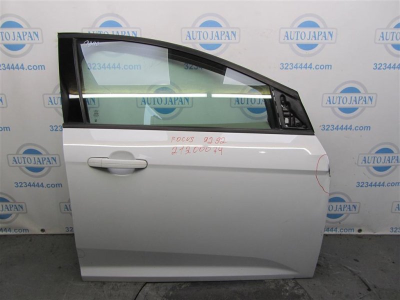 Дверь передняя правая FORD FOCUS 10-18 2017 Седан 2.0 DM5Z-5820124-A Б/У