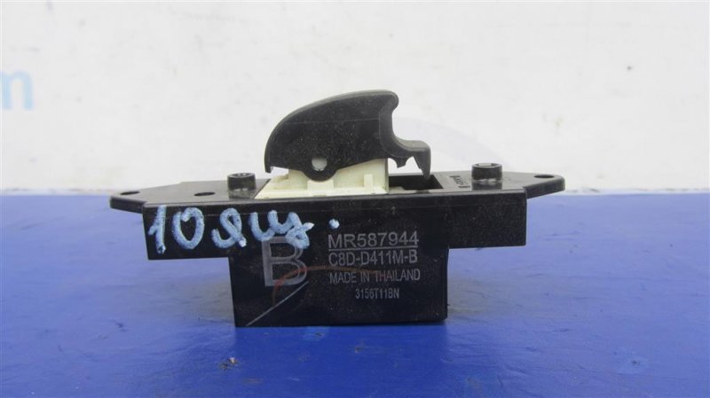 Кнопка стеклоподъемника задняя левая MITSUBISHI LANCER X 10 15-17 Седан 2.0