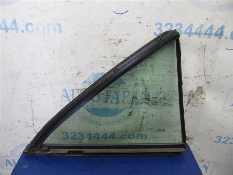 Стекло двери глухое заднее левое CAMRY 40 06-11