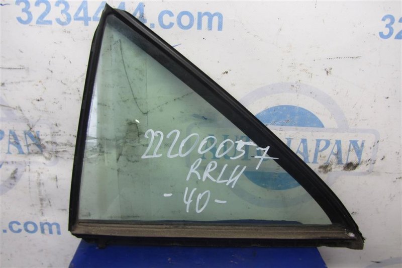 Стекло двери глухое заднее левое TOYOTA CAMRY 40 06-11 68124-33060 Б/У