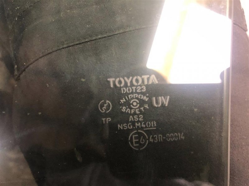 Стекло двери заднее правое TOYOTA CAMRY 40 06-11 Стекло двери заднее правое TOYOTA CAMRY 40 06-11