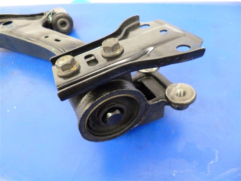 Рычаг передней подвески нижний передний правый RDX 12-19 3.5 Рычаг передней подвески нижний передний правый RDX 12-19 3.5