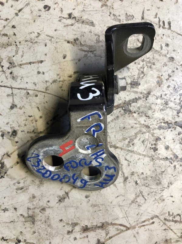 Петля двери нижняя передняя левая FORD FOCUS 10-18 2013 Седан 2.0 CP9Z-5422811-A Б/У