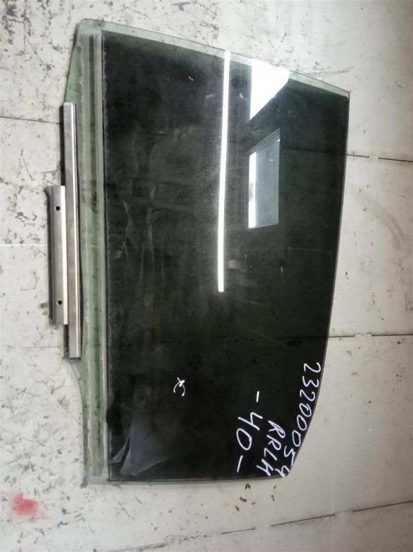 Запчасть стекло двери заднее левое TOYOTA CAMRY 40 06-11 68114-33150 Б/У Стекло двери заднее левое TOYOTA CAMRY 40 06-11 68114-33150 Б/У