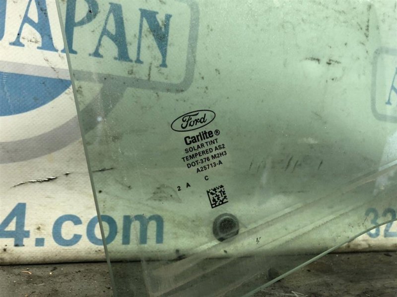 Стекло двери заднее левое FOCUS 10-18 2013 Седан 2.0