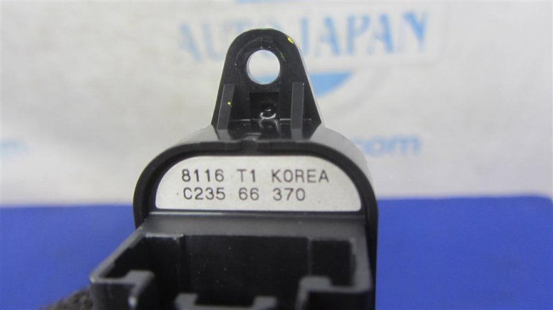 Кнопка стеклоподъемника задняя 6 GH 07-12 2009 Седан 2.5 Кнопка стеклоподъемника задняя 6 GH 07-12 2009 Седан 2.5