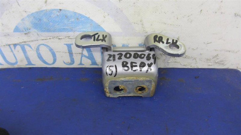 Петля двери верхняя задняя левая ACURA TLX 14-17 2015 Седан 2.4 67950-T2F-A01ZZ Б/У