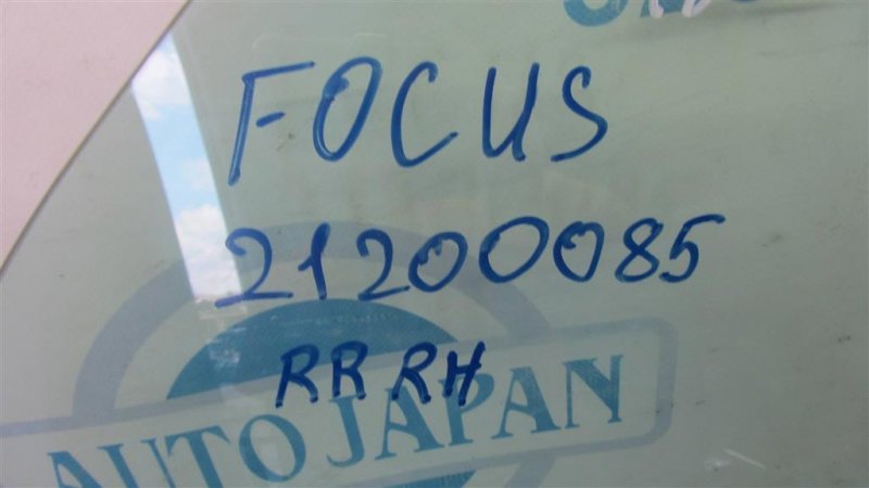Стекло двери заднее правое FOCUS 10-18 2017 Седан 2.0