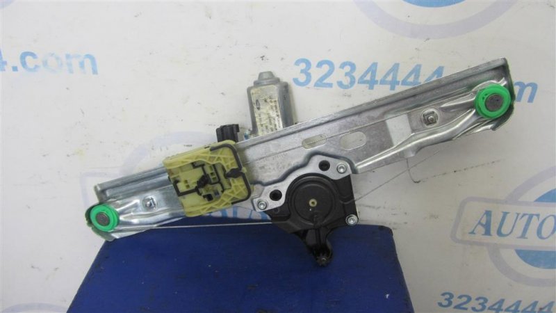 Стеклоподъемник задний правый FORD FOCUS 10-18 Седан 2.0