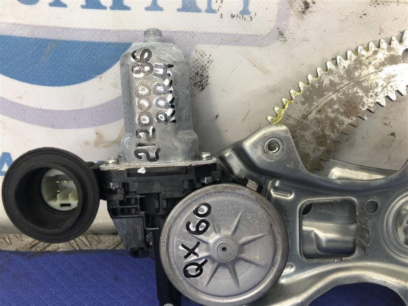 Стеклоподъемник задний правый QX60/JX35 12-20 2017 Внедорожник 3.5 VQ35DD Стеклоподъемник задний правый QX60/JX35 12-20 2017 Внедорожник 3.5 VQ35DD