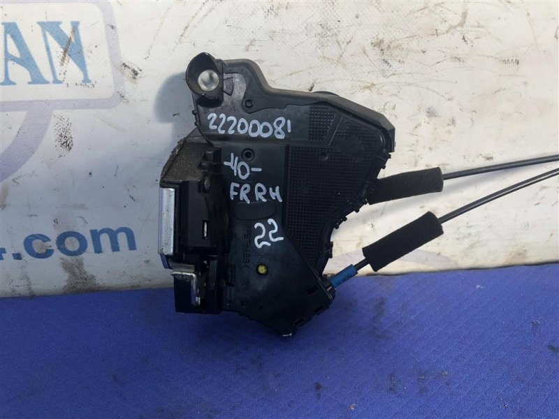 Замок двери передний правый TOYOTA CAMRY 40 06-11 69030-06200 Б/У