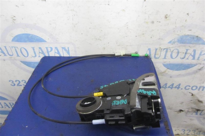 Запчасть замок двери задний правый TOYOTA AURIS 06-12 69050-42020 Б/У Замок двери задний правый TOYOTA AURIS 06-12 69050-42020 Б/У