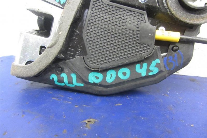 Замок двери задний правый AURIS 06-12 Замок двери задний правый AURIS 06-12