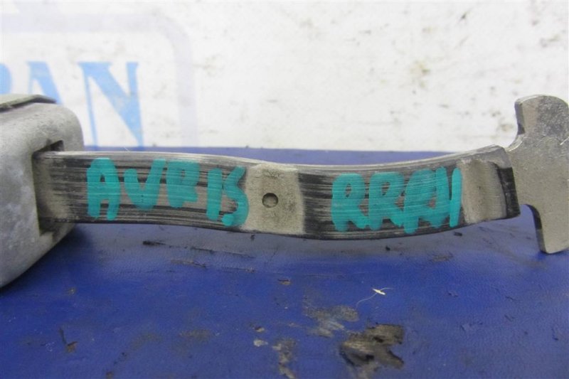 Ограничитель двери задний правый TOYOTA AURIS 06-12 Ограничитель двери задний правый TOYOTA AURIS 06-12