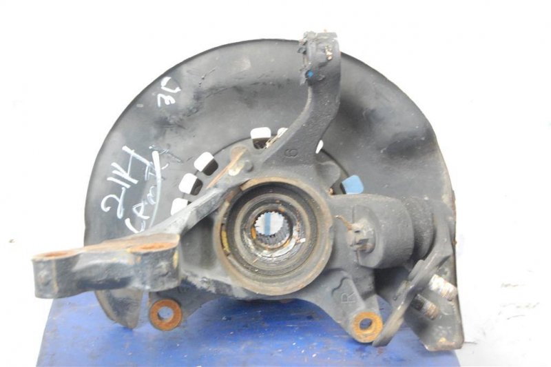 Кулак поворотный передний правый TOYOTA CAMRY 30 02-06 ACV30 2.4 2AZFE