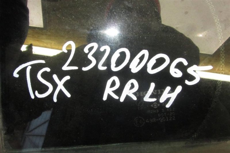 Стекло двери глухое заднее левое ACCORD CL7 / TSX 03-08 2004 Седан 2.4 Стекло двери глухое заднее левое ACCORD CL7 / TSX 03-08 2004 Седан 2.4