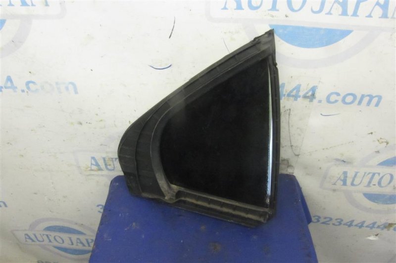 Стекло двери глухое заднее левое HONDA ACCORD CL7 / TSX 03-08 Седан 2.4 Стекло двери глухое заднее левое HONDA ACCORD CL7 / TSX 03-08 Седан 2.4