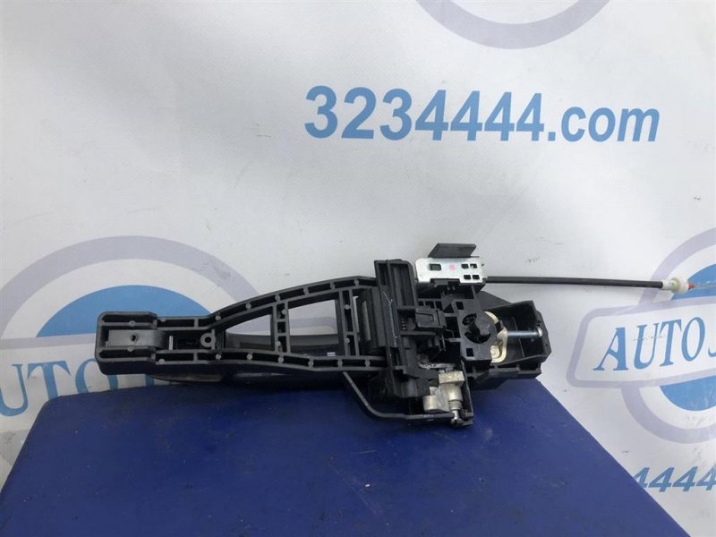 Ручка двери наружная задняя правая FOCUS 10-18 2013 Седан 2.0 Ручка двери наружная задняя правая FOCUS 10-18 2013 Седан 2.0