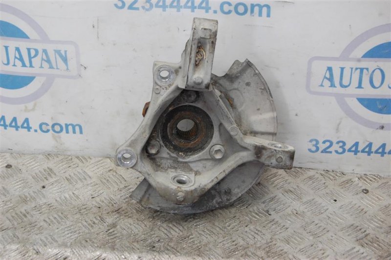 Ступица передняя правая SUZUKI KIZASHI 09-14 Седан 2.4