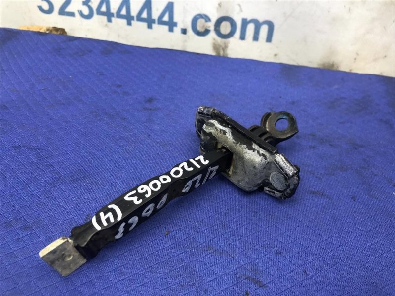 Ограничитель двери задний правый FORTE YD 12- 2016 Седан 1.8