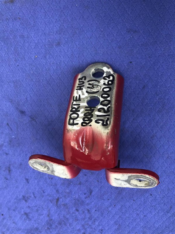 Петля двери нижняя задняя правая KIA FORTE YD 12- 2016 Седан 1.8 79320-2E000 Б/У