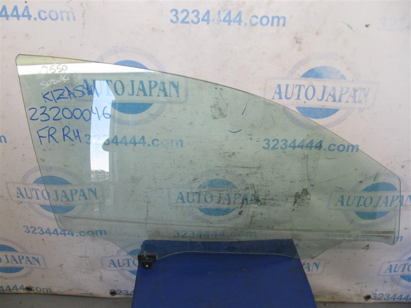 Стекло двери переднее правое SUZUKI KIZASHI 09-14 2010 Седан 2.4 8450157L00 Б/У