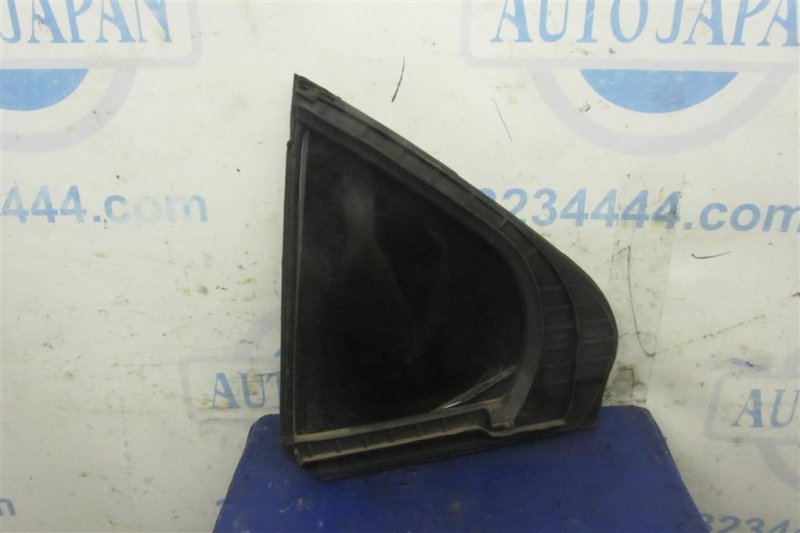 Стекло двери глухое заднее правое HONDA ACCORD CL7 / TSX 03-08 Седан 2.4 Стекло двери глухое заднее правое HONDA ACCORD CL7 / TSX 03-08 Седан 2.4