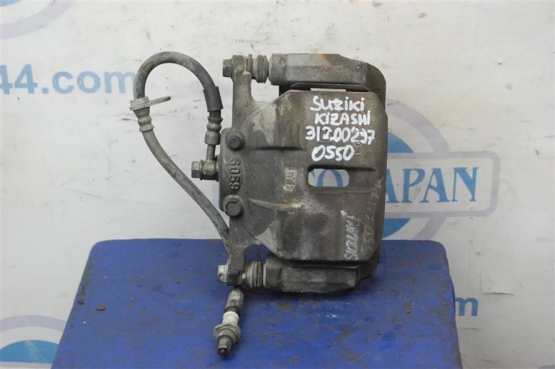 Суппорт тормозной передний правый SUZUKI KIZASHI 09-14 2010 Седан 2.4 55101-57L00-999 Б/У