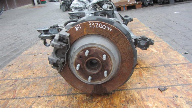 Балка задней подвески FUSION 14- 2014 Седан 2.5 Балка задней подвески FUSION 14- 2014 Седан 2.5