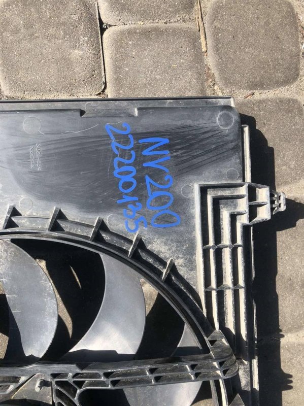 Диффузор вентилятора основного радиатора NV200 EU 09-