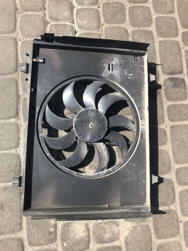 Диффузор вентилятора основного радиатора NISSAN NV200 EU 09-