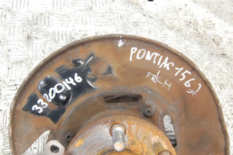 Кулак поворотный передний левый MATRIX 02-08 2004 ZZE132 1.8 LV6